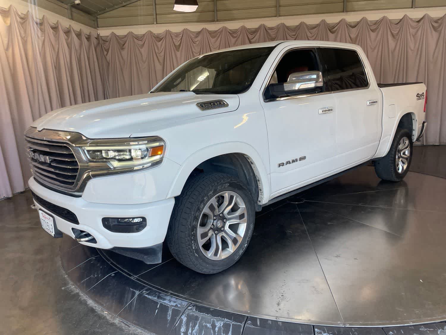 Used 2022 RAM 1500 Limited AWD/4WD image 2