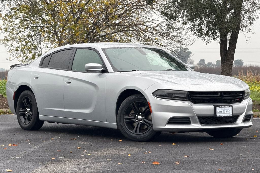 Used 2021 Dodge Charger SXT w/ Leather Interior Group image 2