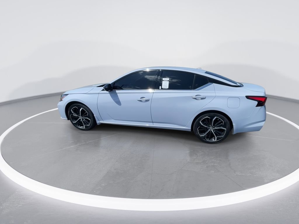 Used 2023 Nissan Altima 2.5 SR image 5