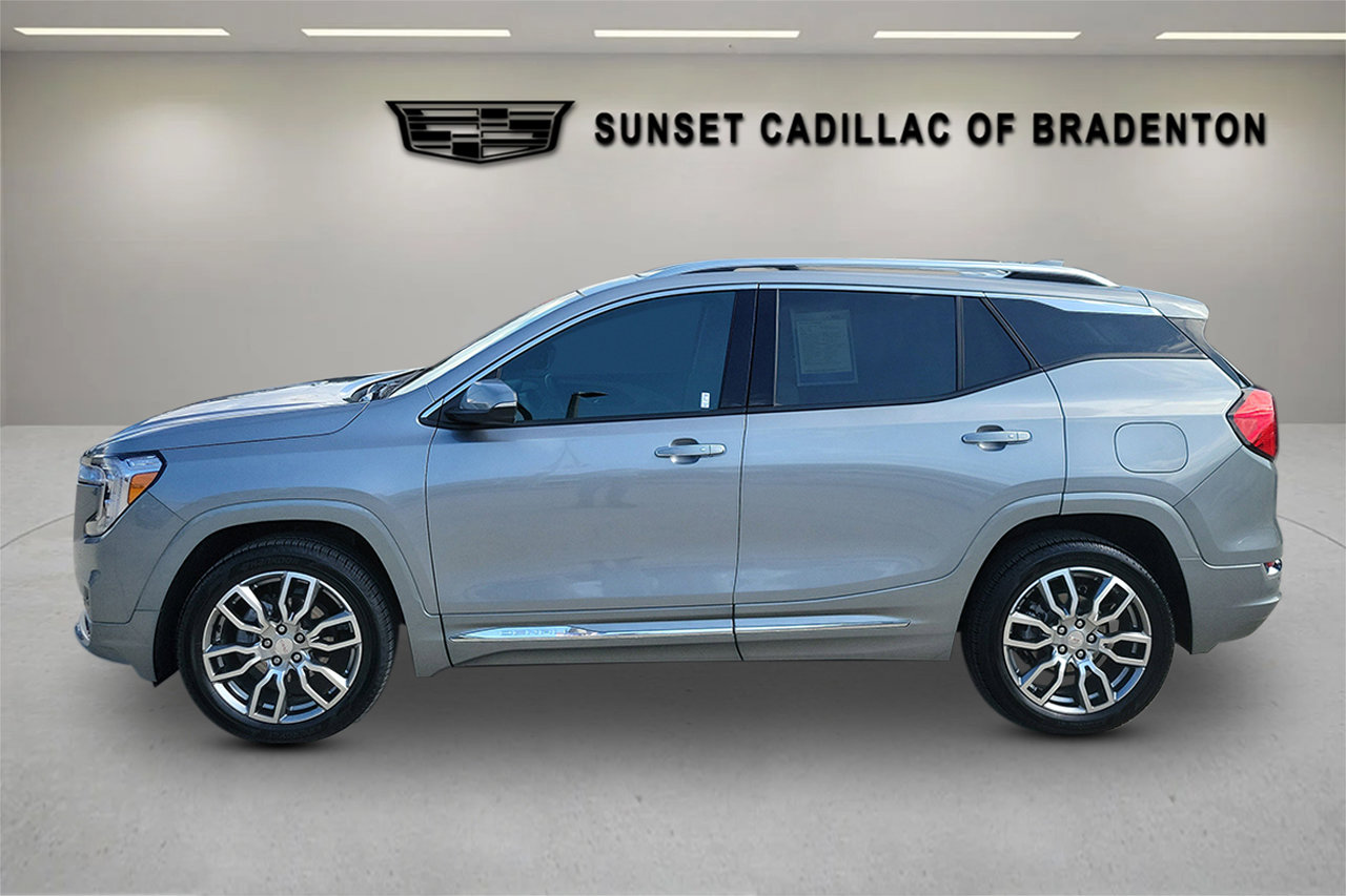 Used 2023 GMC Terrain Denali image 7