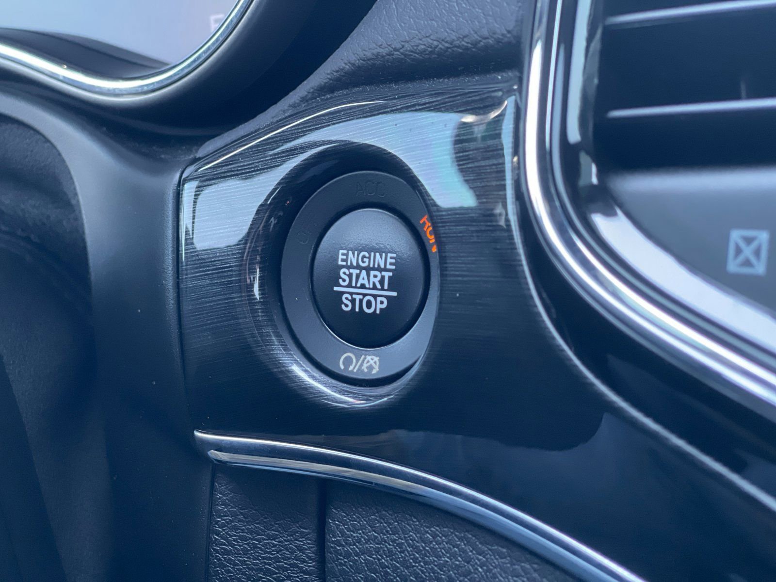 Used 2019 Jeep Grand Cherokee Trailhawk w/ Trailhawk Luxury Group image 26