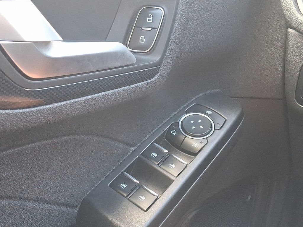 Used 2023 Ford Escape ST-Line AWD/4WD image 25