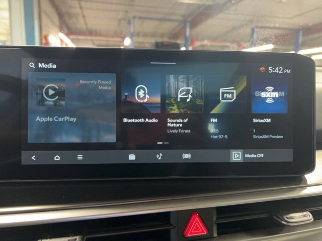 Used 2026 Kia Sorento S w/ S Panoramic Sunroof Package AWD/4WD image 3