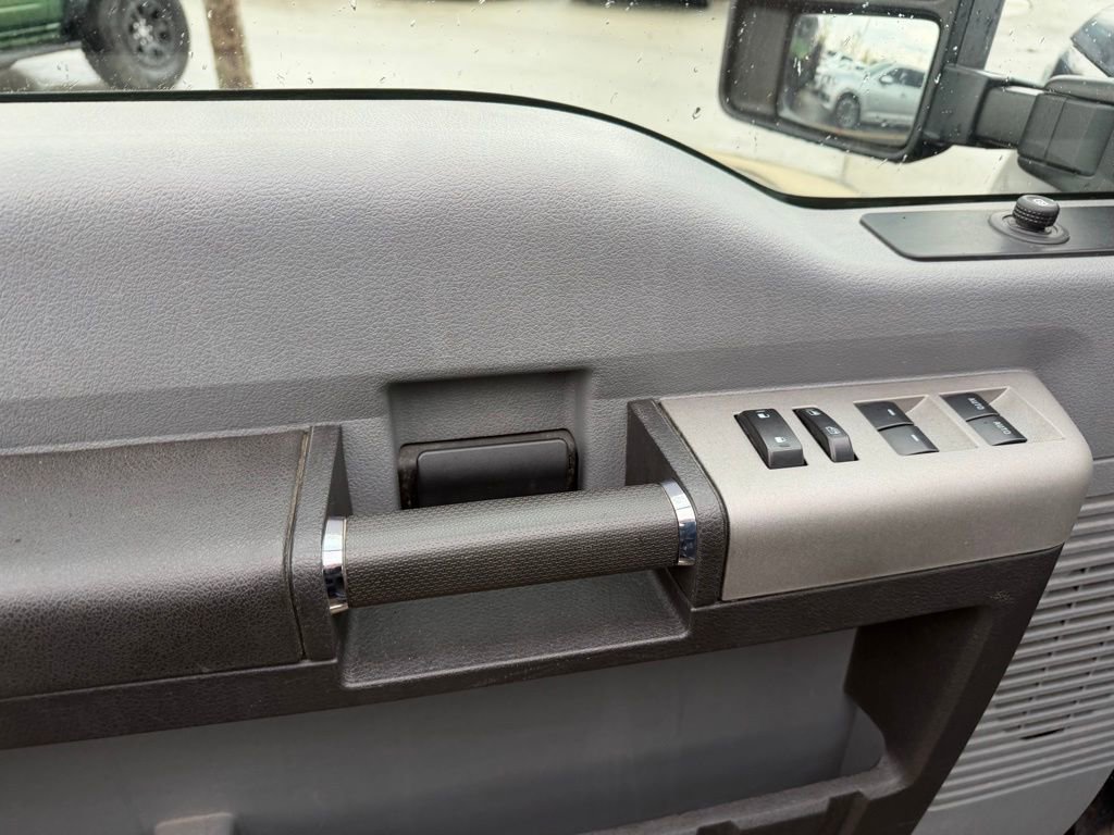 Used 2015 Ford F250 XLT w/ XLT Value Package AWD/4WD image 10
