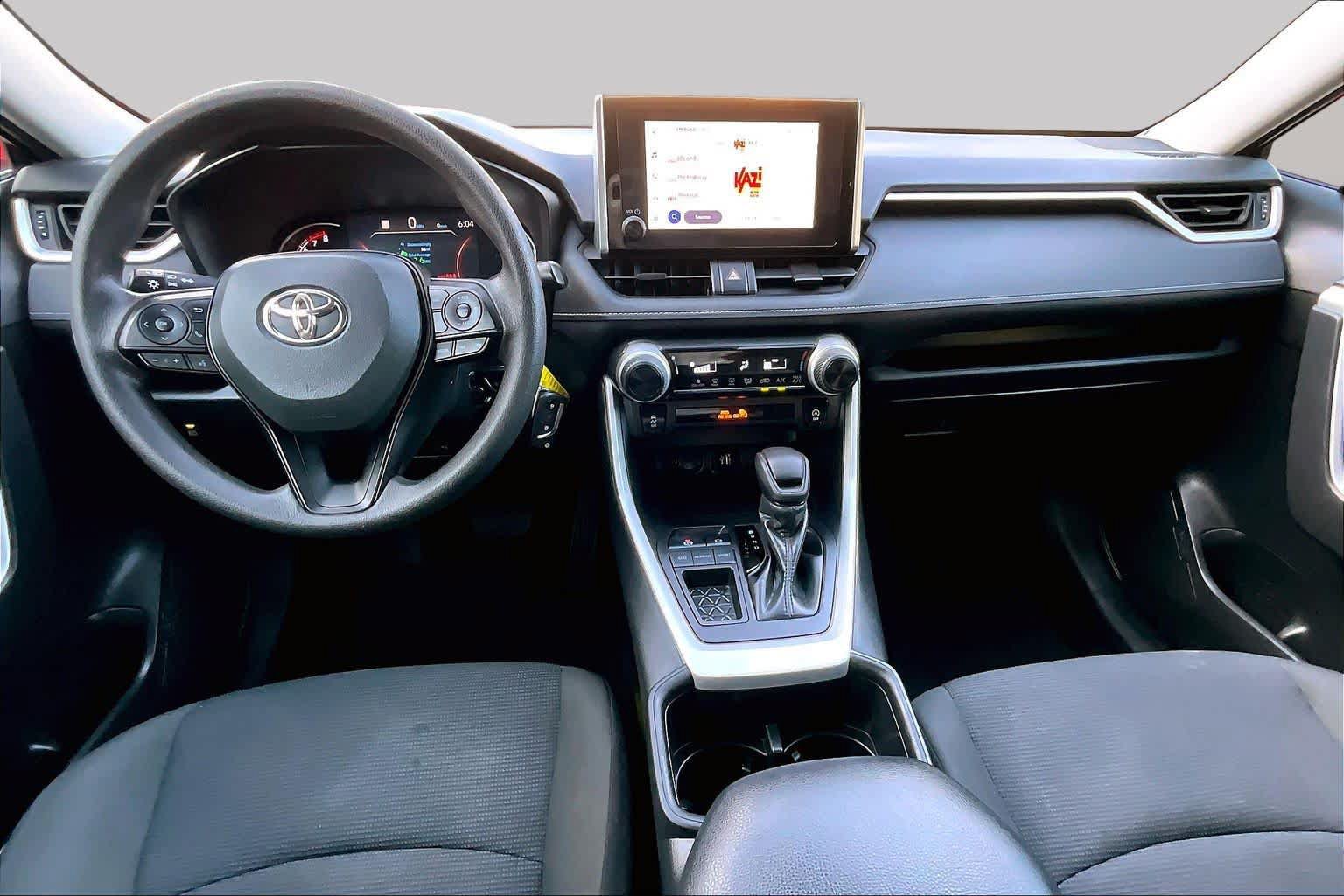 Used 2024 Toyota RAV4 LE FWD image 15