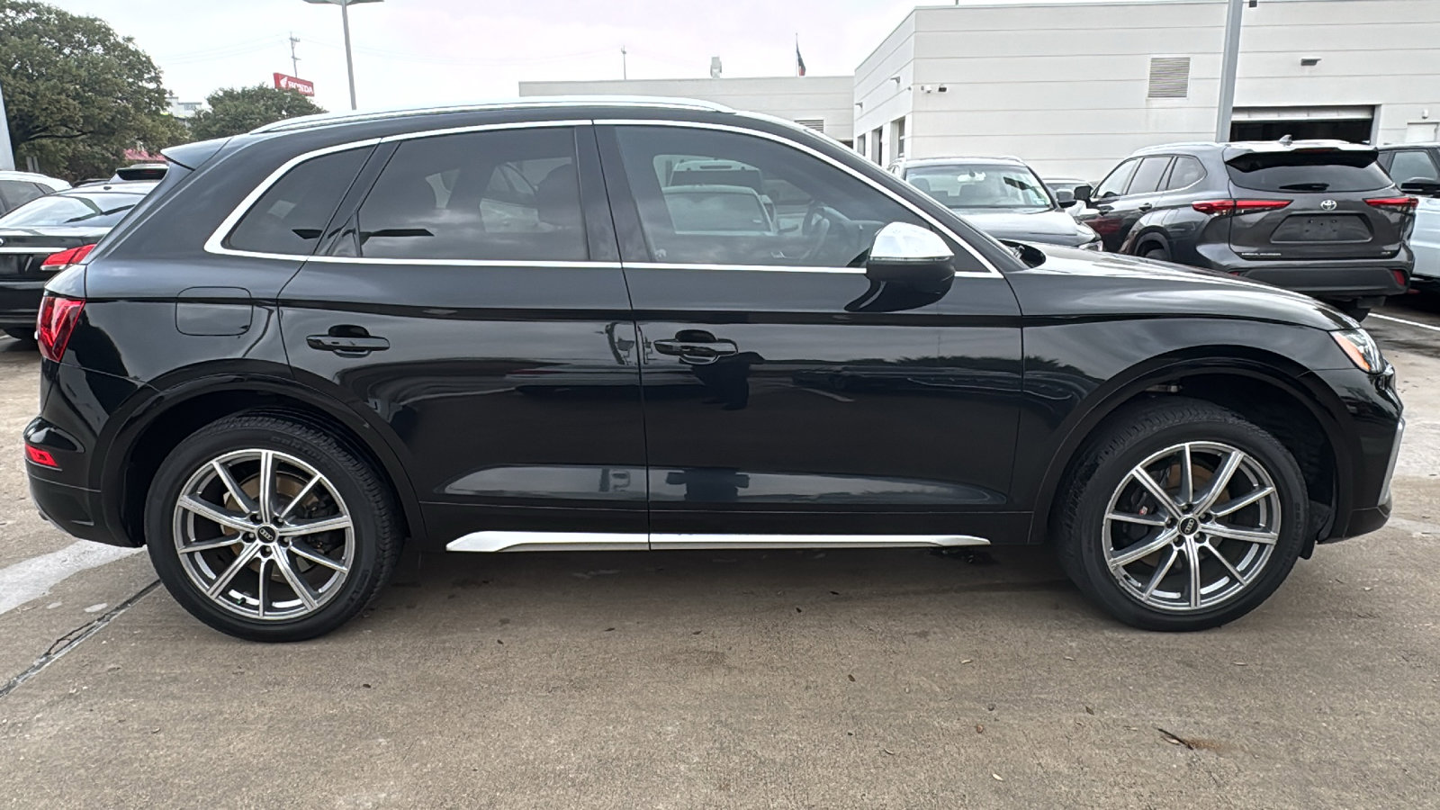 Used 2022 Audi SQ5 Premium Plus AWD/4WD image 8