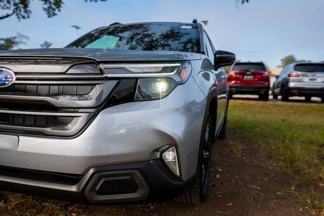 New 2025 Subaru Forester Limited w/ Popular Package #2 image 3