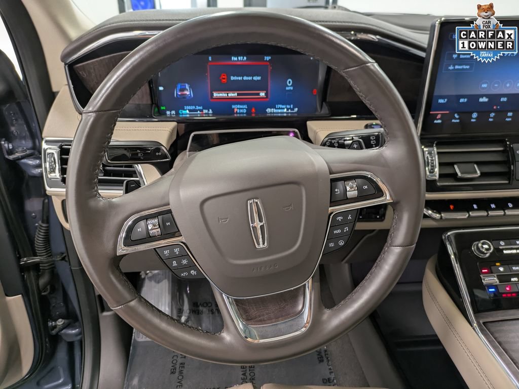 Used 2022 Lincoln Navigator Reserve AWD/4WD image 23