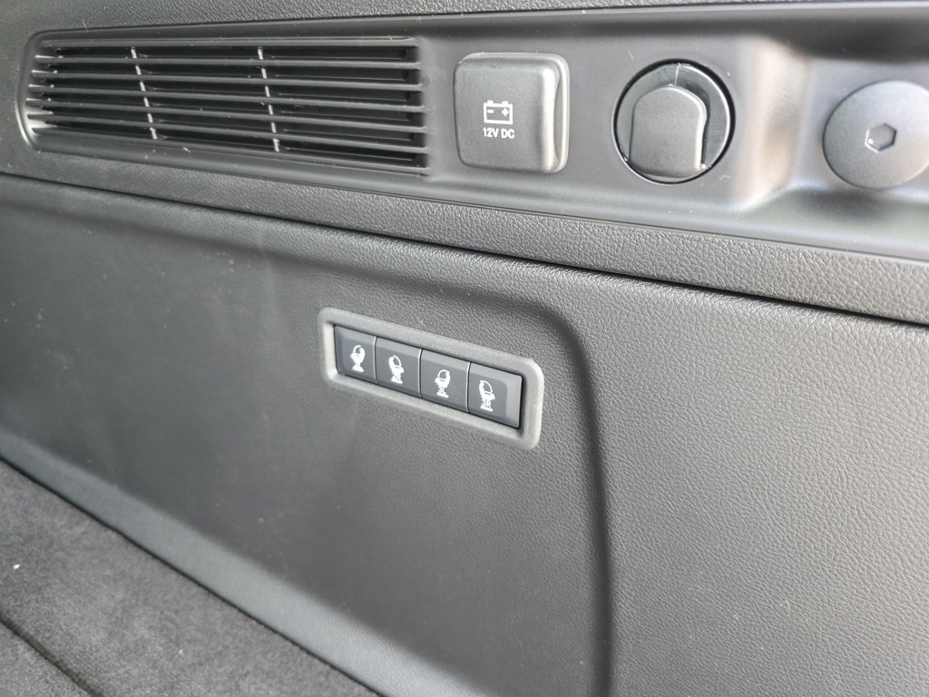 New 2025 Jeep Wagoneer L Series II w/ HD Trailer Tow Package w/25F image 43