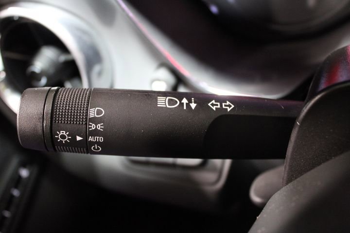 Used 2023 Chevrolet Camaro LT image 28