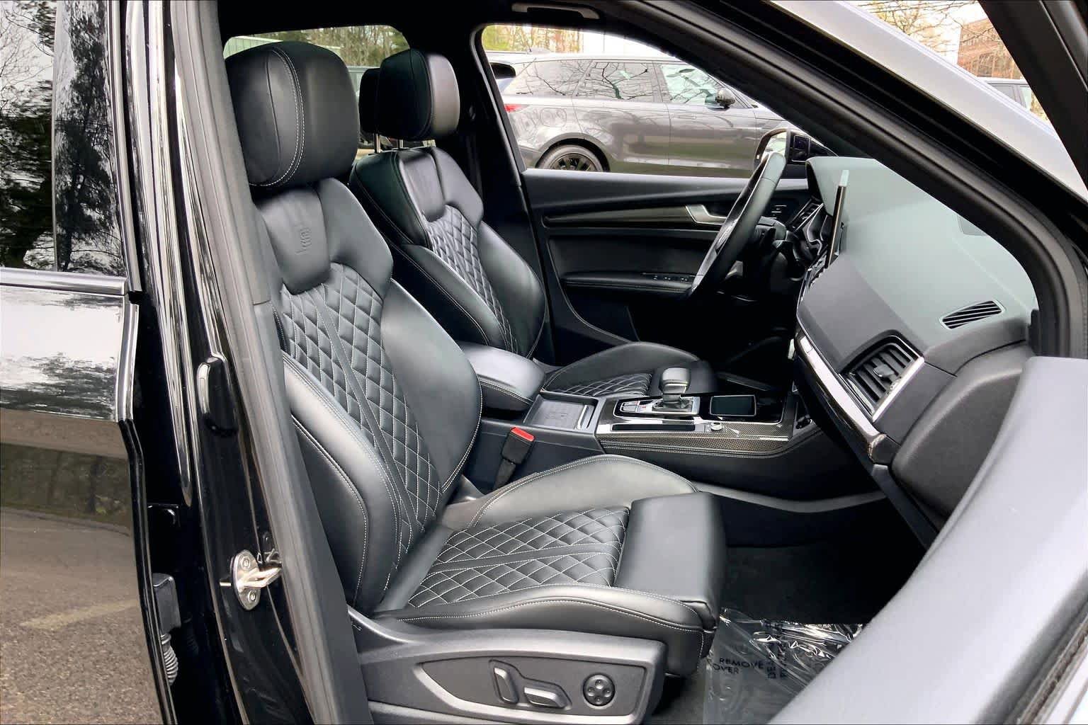 Used 2023 Audi SQ5 Prestige AWD/4WD image 8