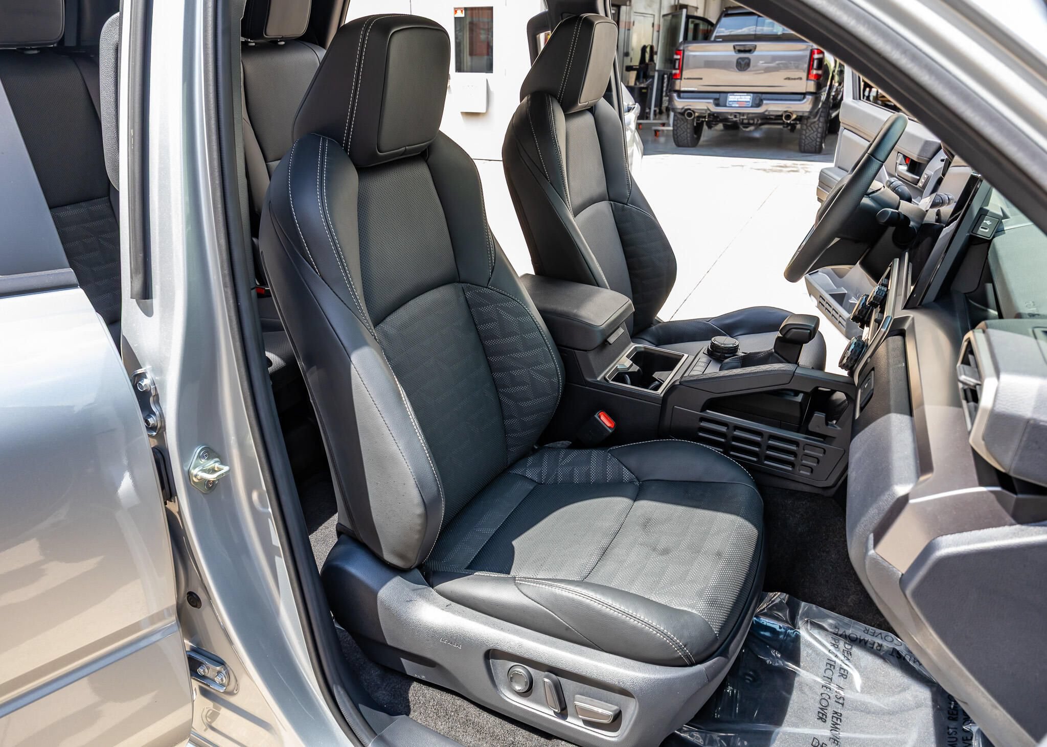 Used 2025 Toyota 4Runner TRD Sport Premium AWD/4WD image 31