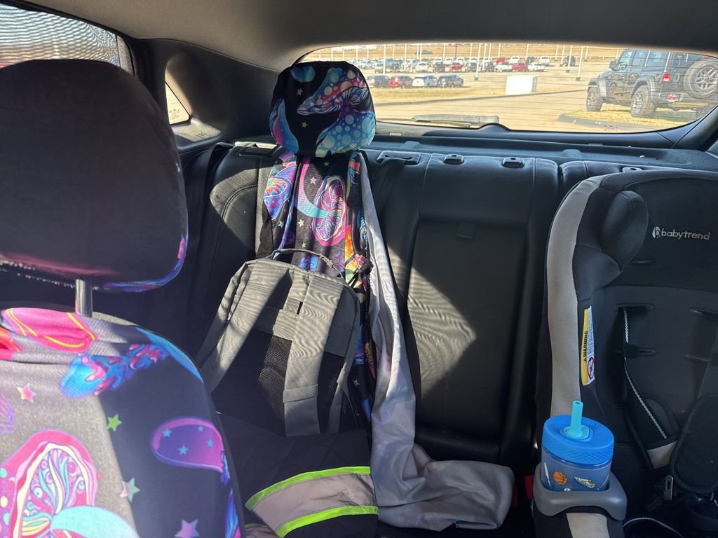 Used 2015 Hyundai Elantra GT w/ Option Group 02 image 9