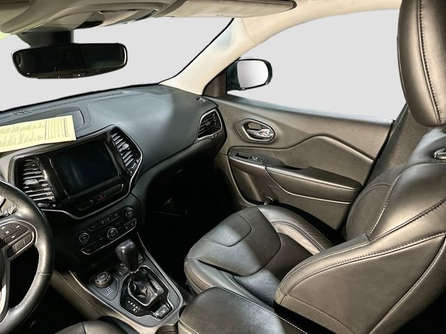 Used 2020 Jeep Cherokee Limited image 23