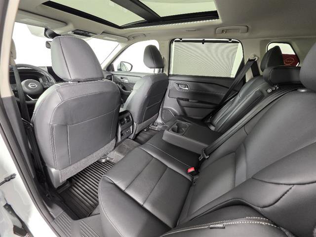 Used 2024 Nissan Rogue SL w/ SL Premium Package AWD/4WD image 25