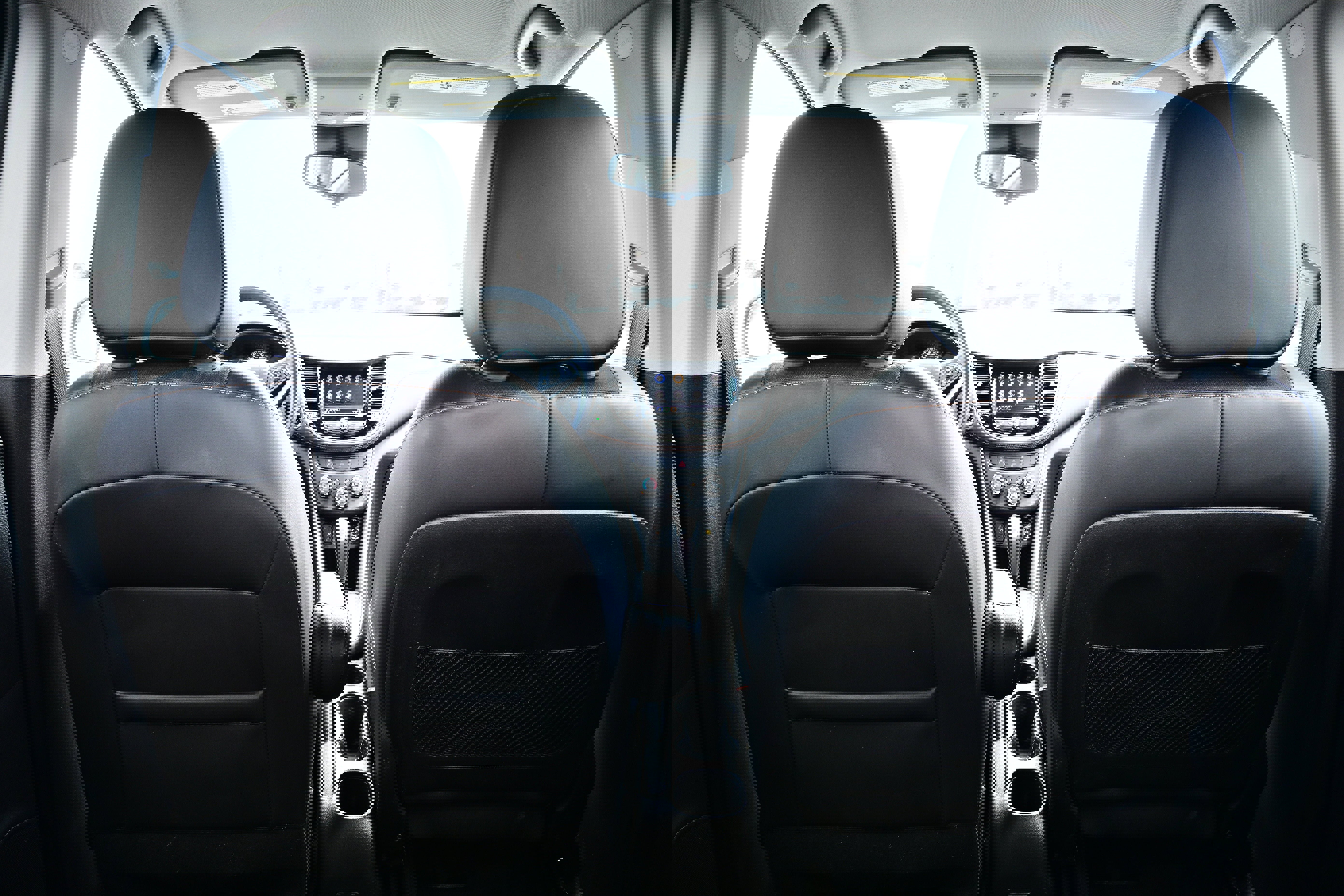 Used 2021 Chevrolet Trax LT w/ LT Convenience Package AWD/4WD image 13