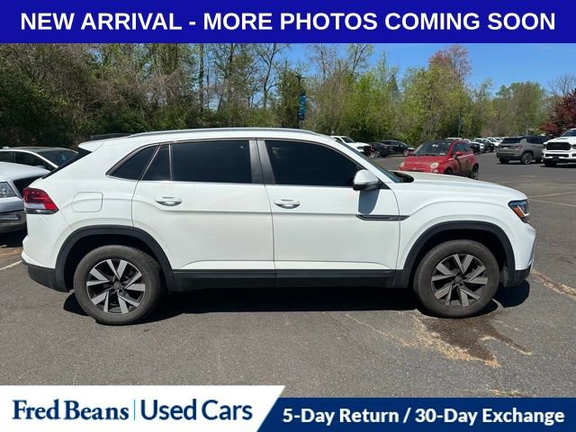 Used 2020 Volkswagen Atlas Cross Sport SE image 3