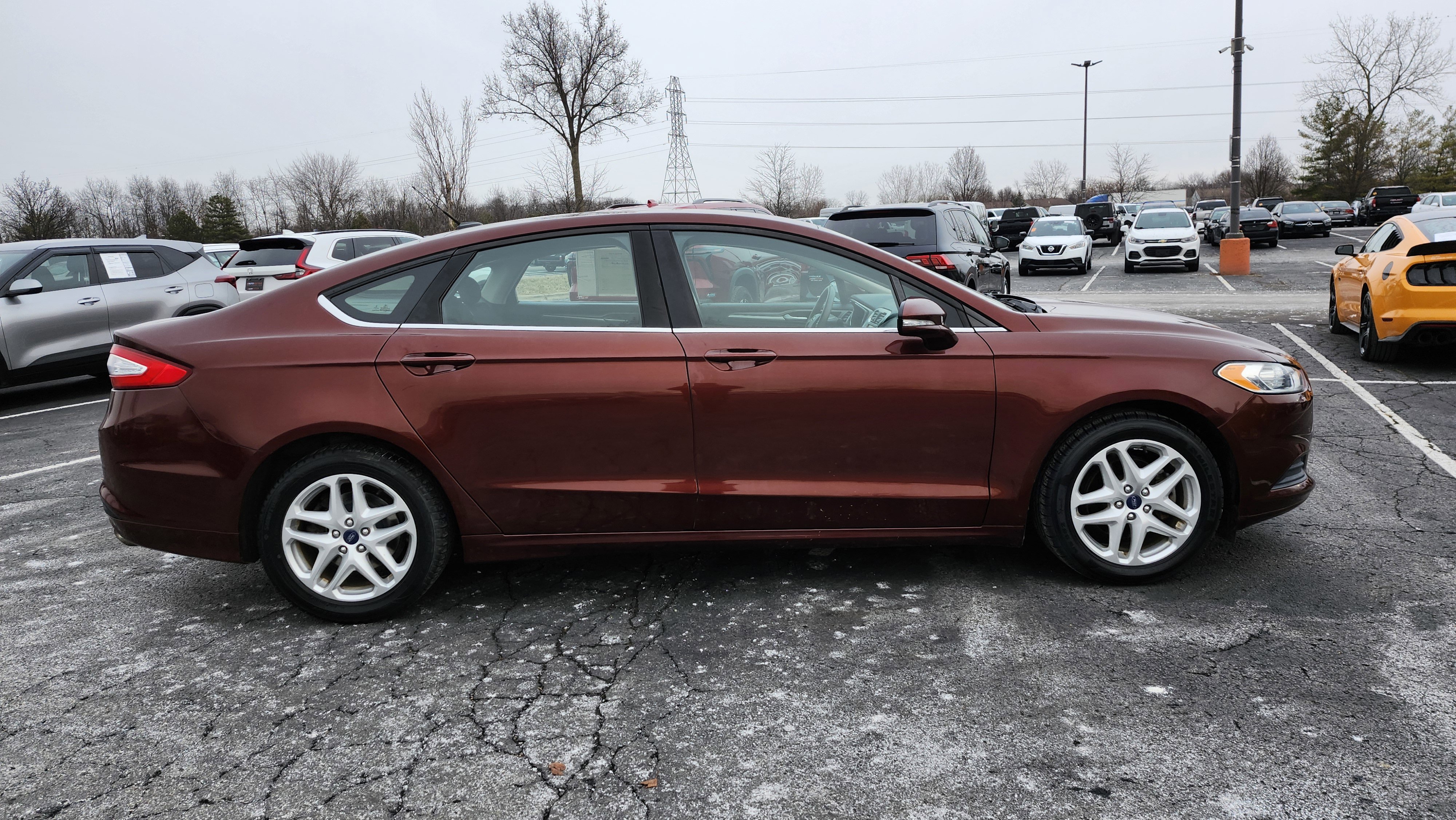 Used 2016 Ford Fusion SE image 17