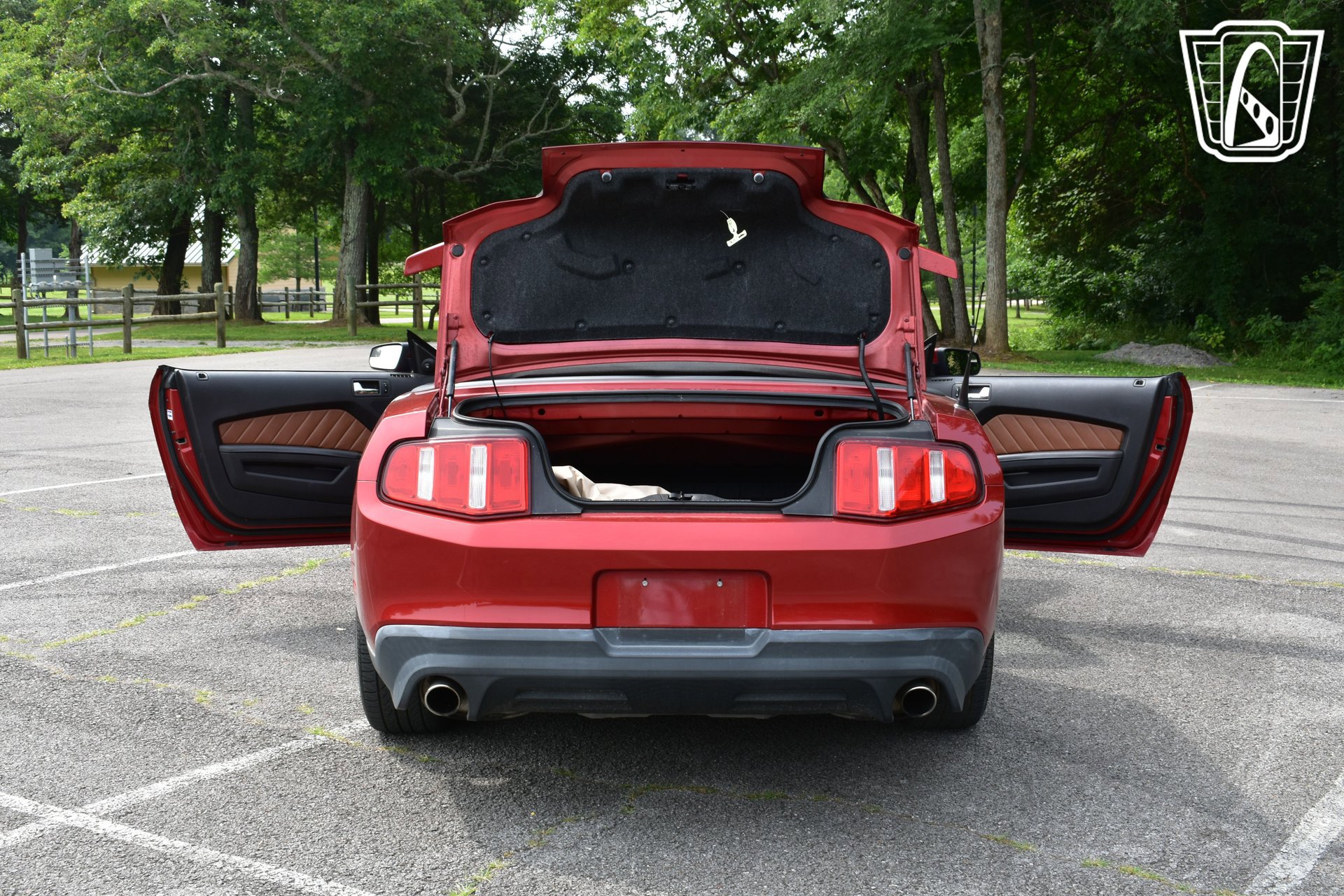 Used 2011 Ford Mustang GT Premium w/ Comfort Pkg RWD image 30