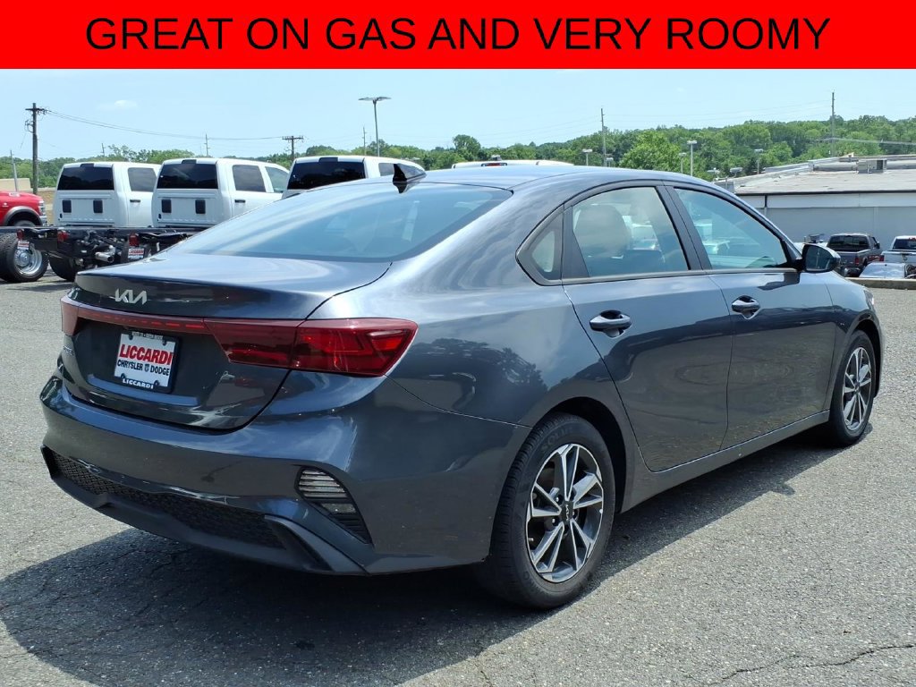 Used 2023 Kia Forte LXS FWD image 6