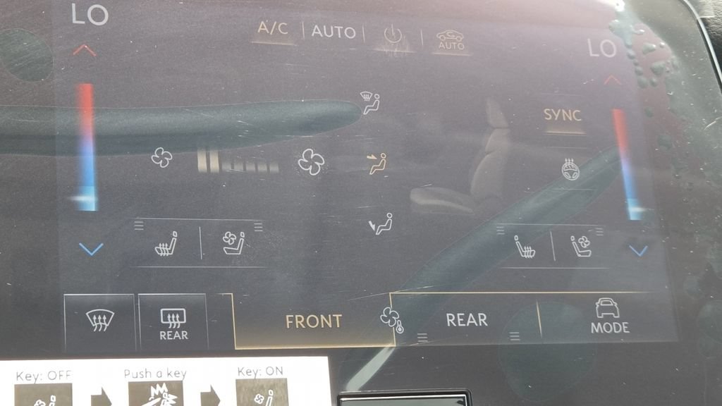 New 2027 INFINITI QX80 Luxe w/ Cargo Package AWD/4WD image 23