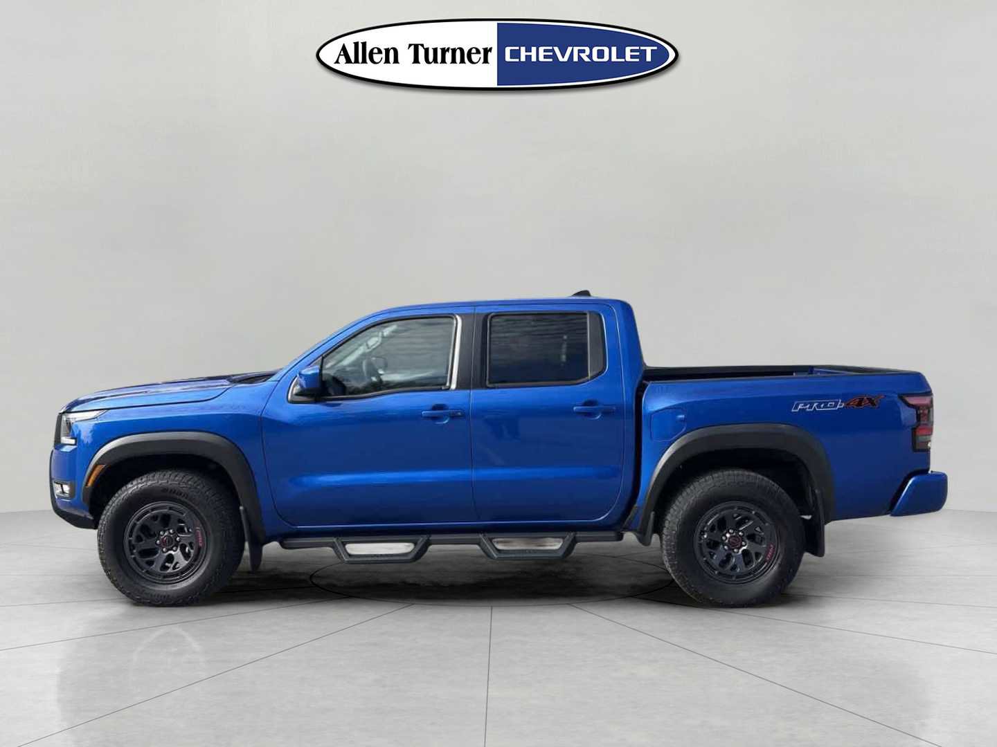 Used 2025 Nissan Frontier PRO-4X image 6