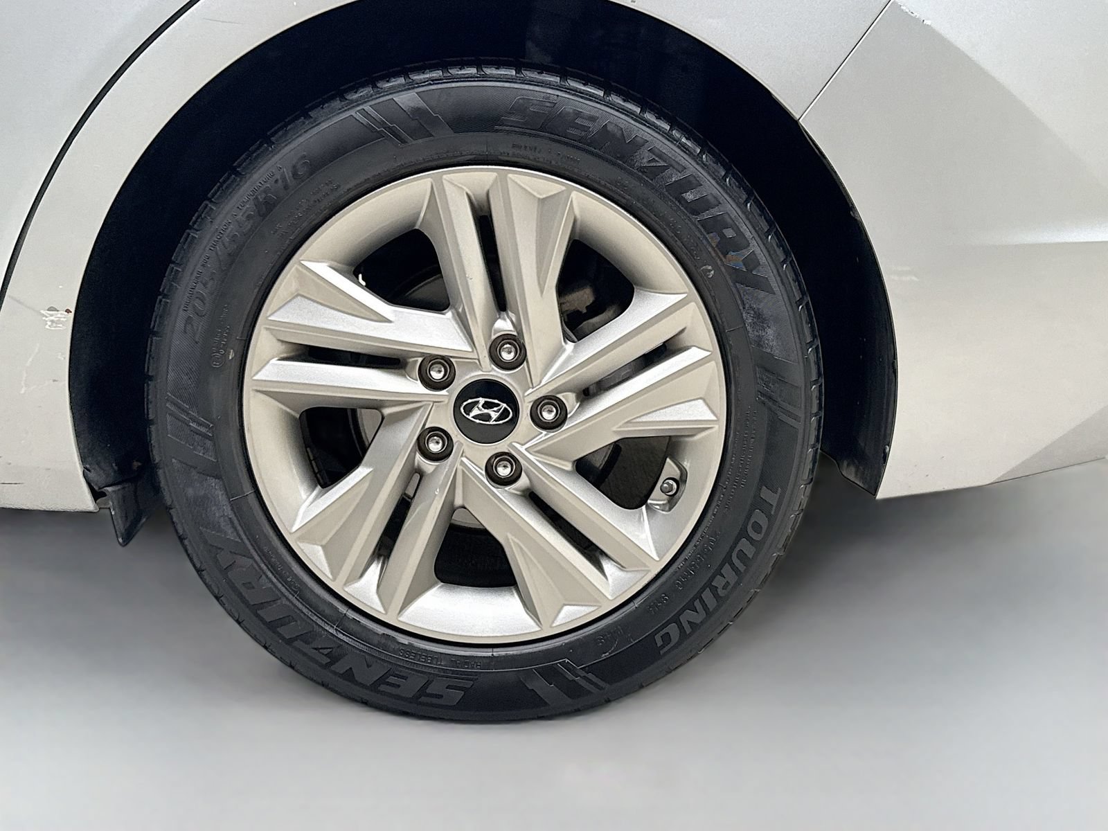 Used 2020 Hyundai Elantra SEL FWD image 30