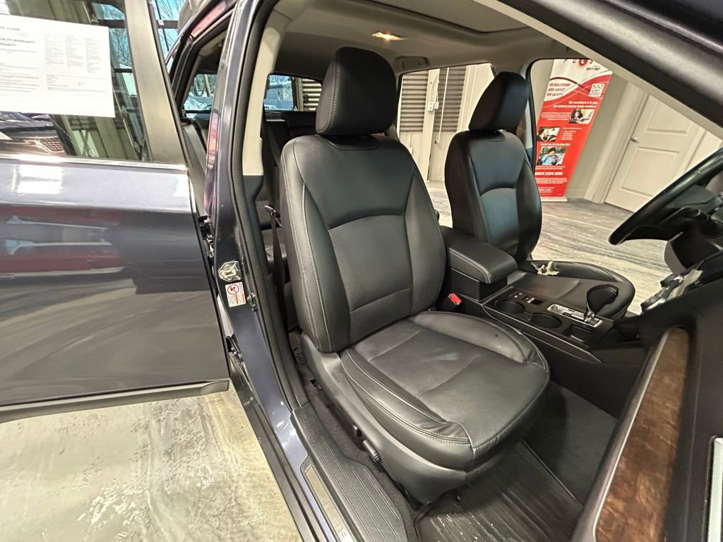 Used 2017 Subaru Outback 2.5i Limited image 5