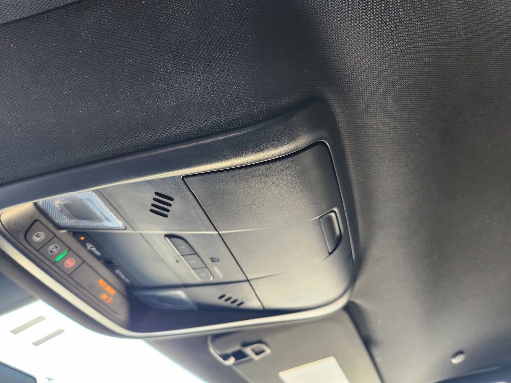 Used 2024 Buick Enclave Premium image 13