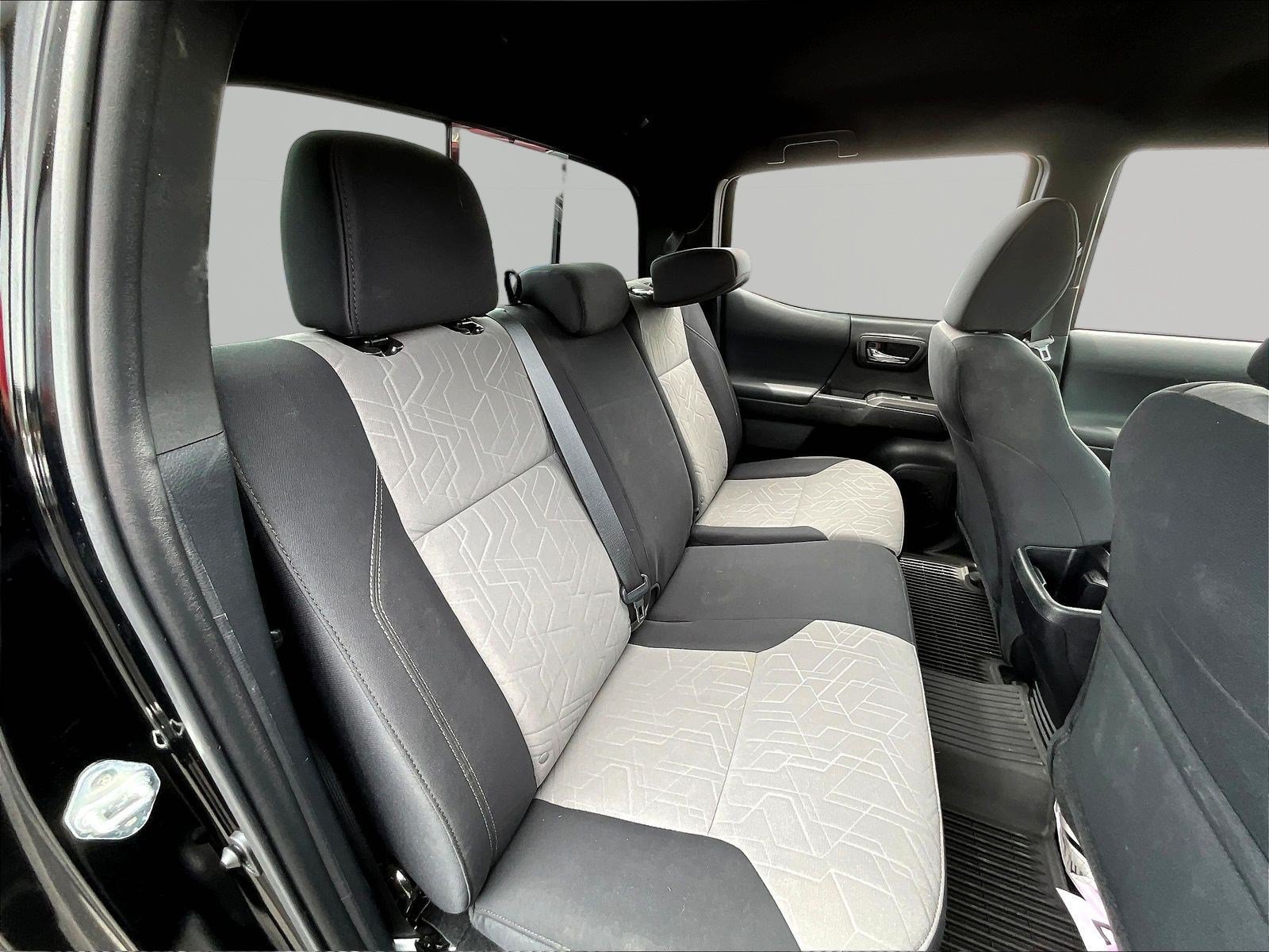 Used 2023 Toyota Tacoma TRD Off-Road AWD/4WD image 25