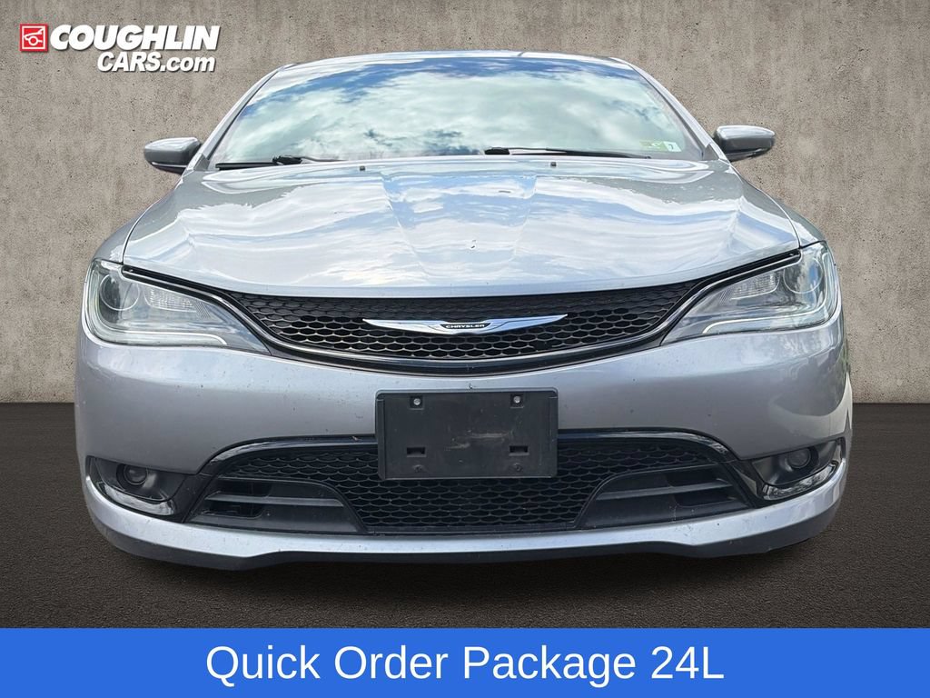 Used 2016 Chrysler 200 S w/ Comfort Group FWD image 3