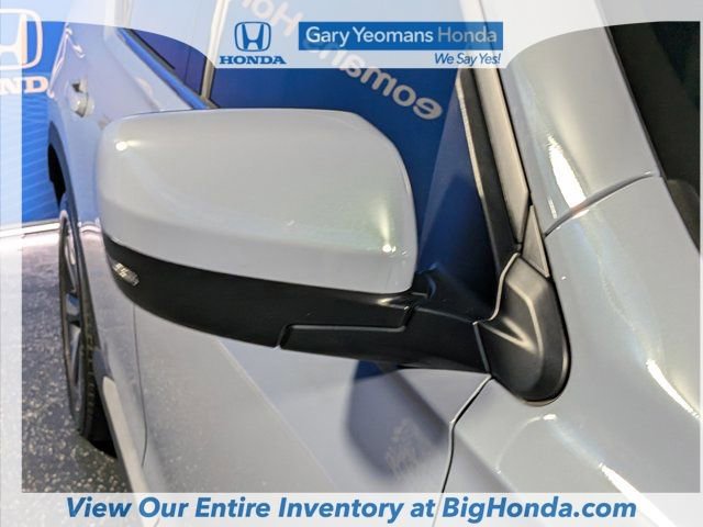 Used 2024 Honda Pilot Touring image 23