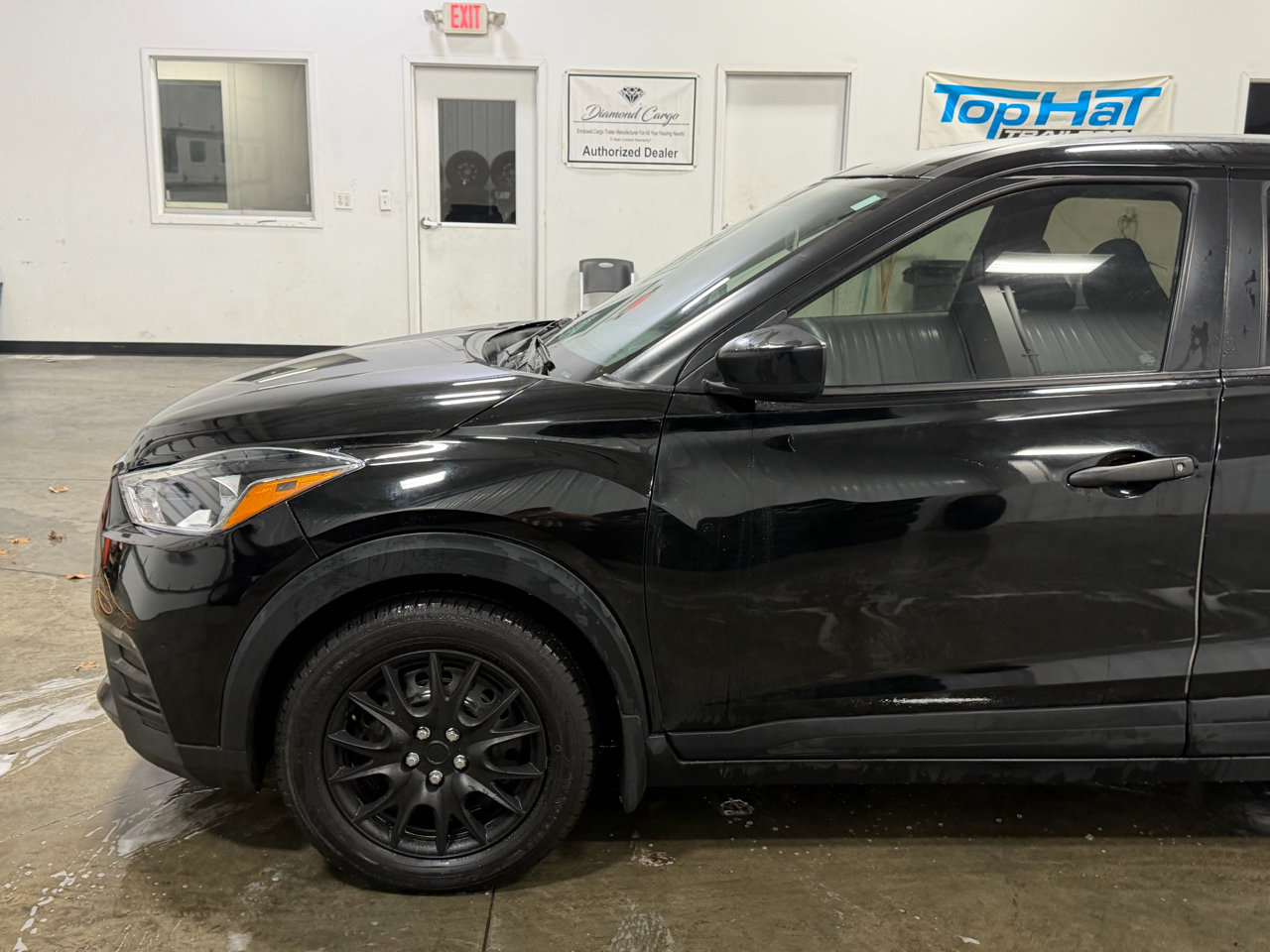 Used 2020 Nissan Kicks S image 33