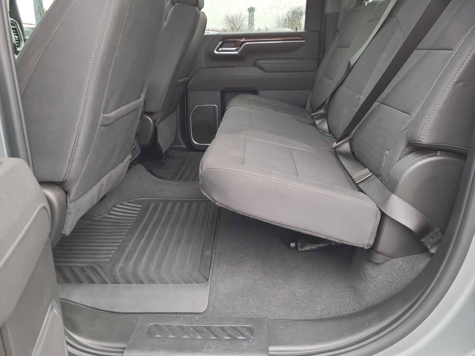 Used 2025 Chevrolet Silverado 2500 LT w/ Convenience Package image 21