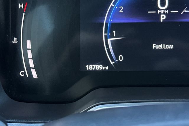 Used 2024 Toyota Corolla Cross XLE w/ Convenience Package image 27