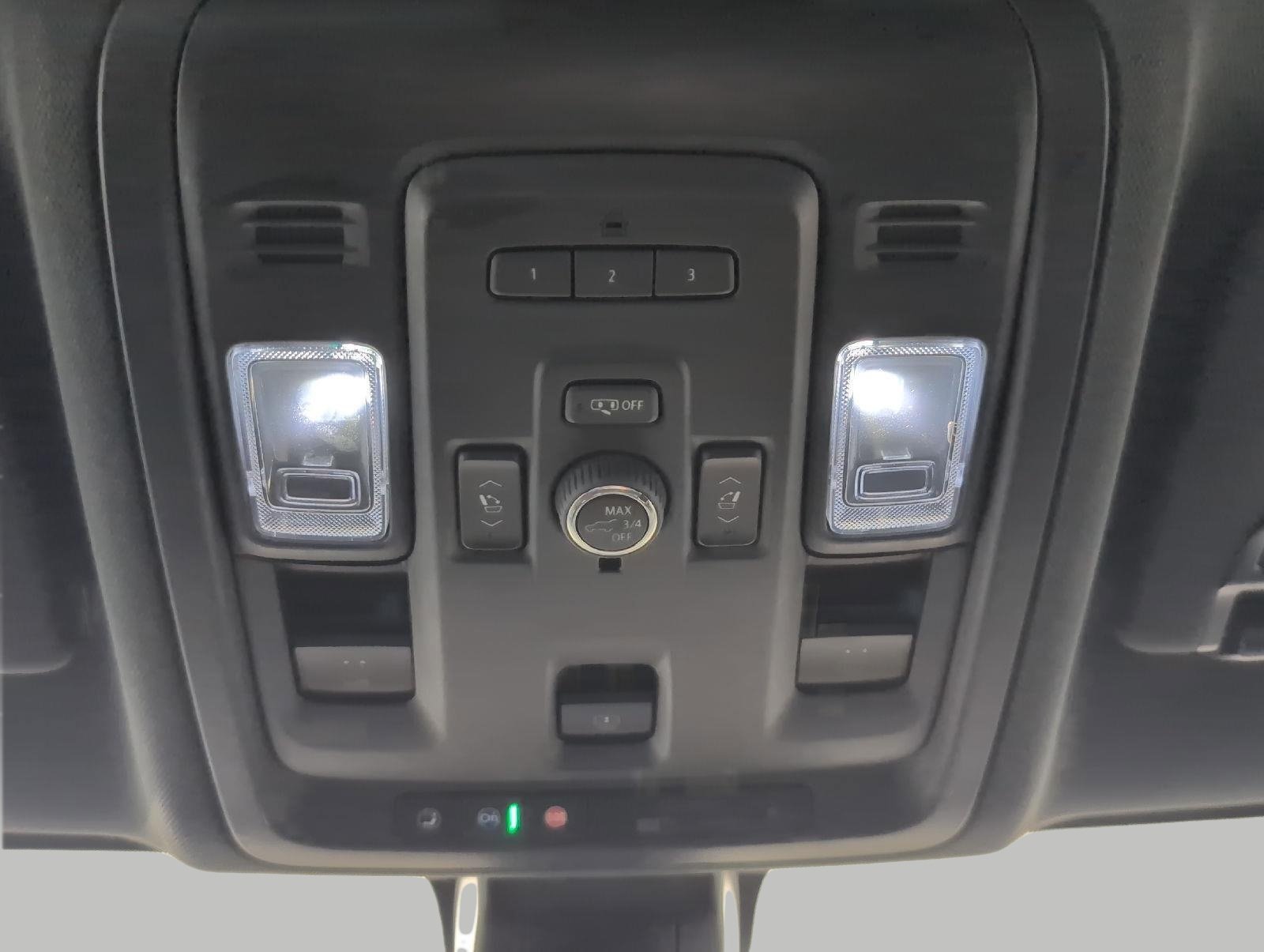 Used 2021 Chevrolet Tahoe Premier AWD/4WD image 18