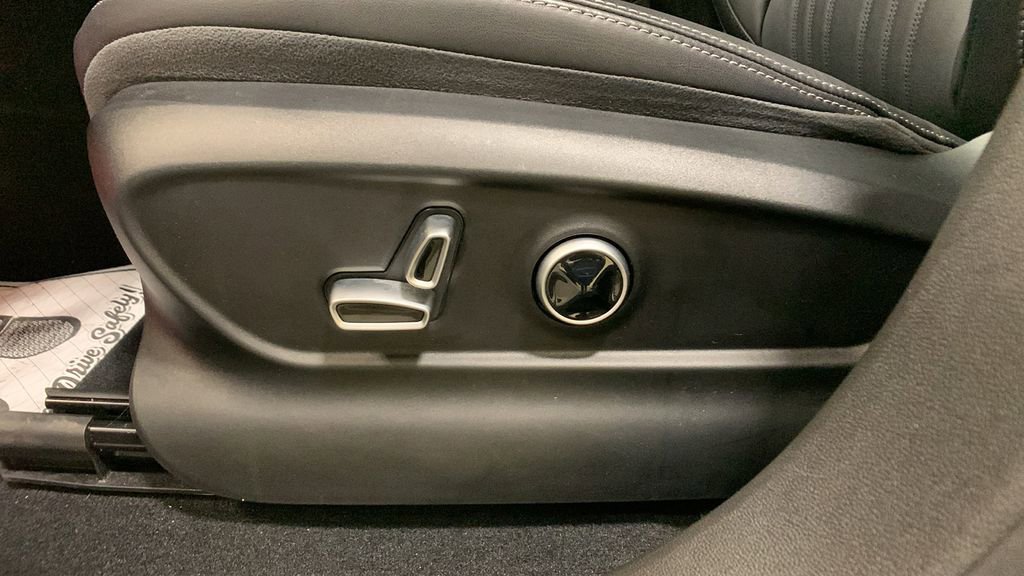 Used 2025 Maserati Grecale Modena image 35