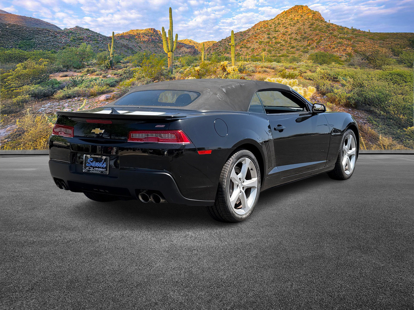 Used 2015 Chevrolet Camaro SS w/ RS Package RWD image 4