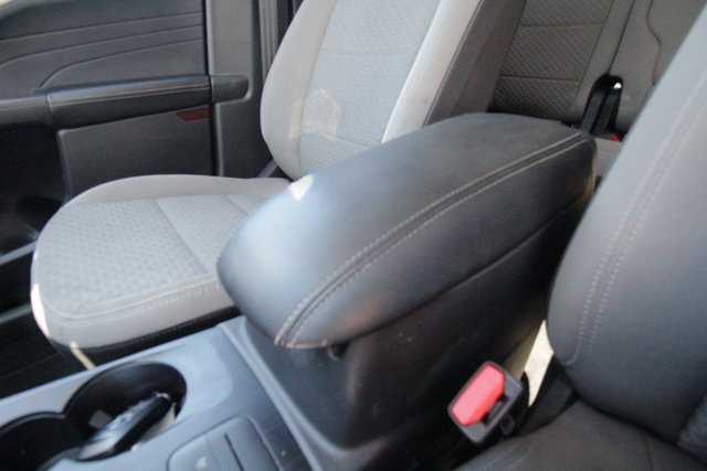 Used 2022 Ford Escape SE w/ SE Sport Appearance Package image 30
