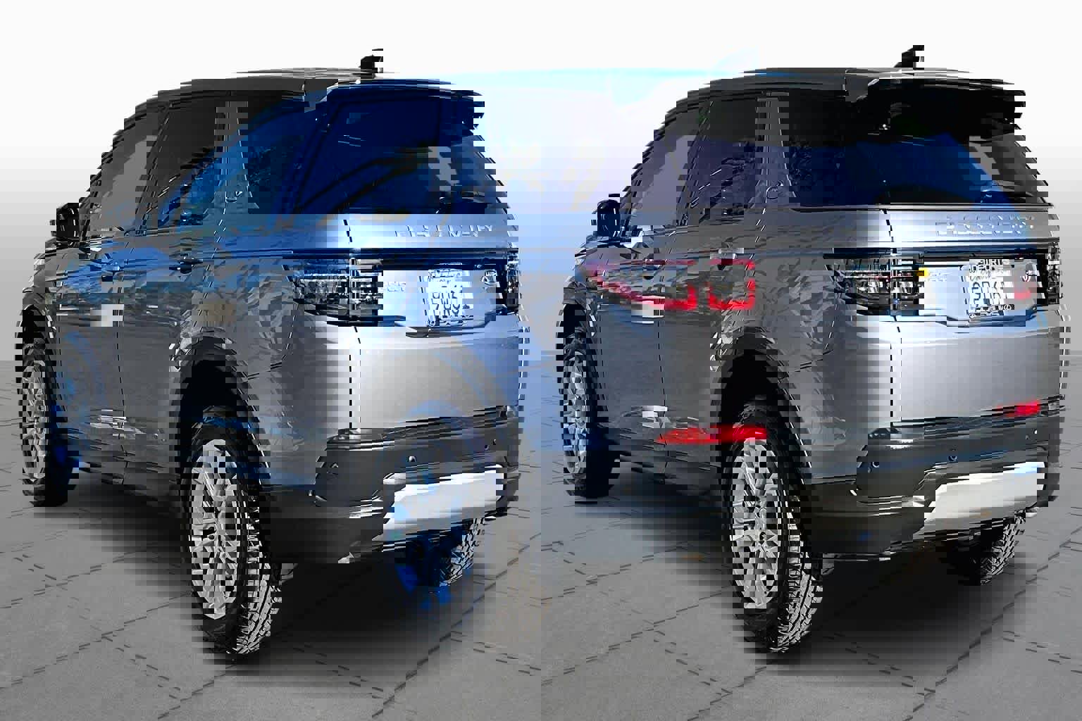 Used 2021 Land Rover Discovery Sport S image 11