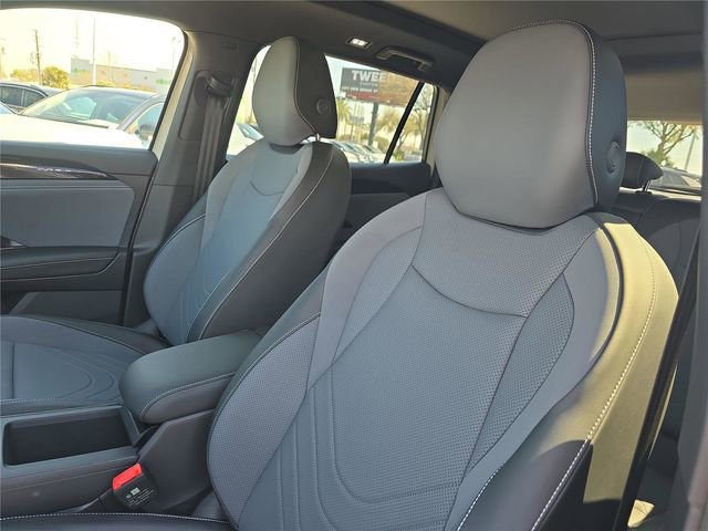 New 2026 Volkswagen Tiguan SE R-Line image 14