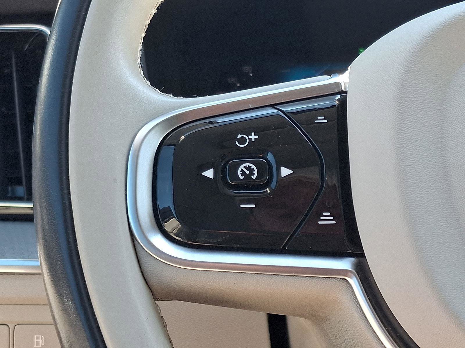 Certified 2023 Volvo XC60 T8 Ultimate w/ Climate Package AWD/4WD image 23