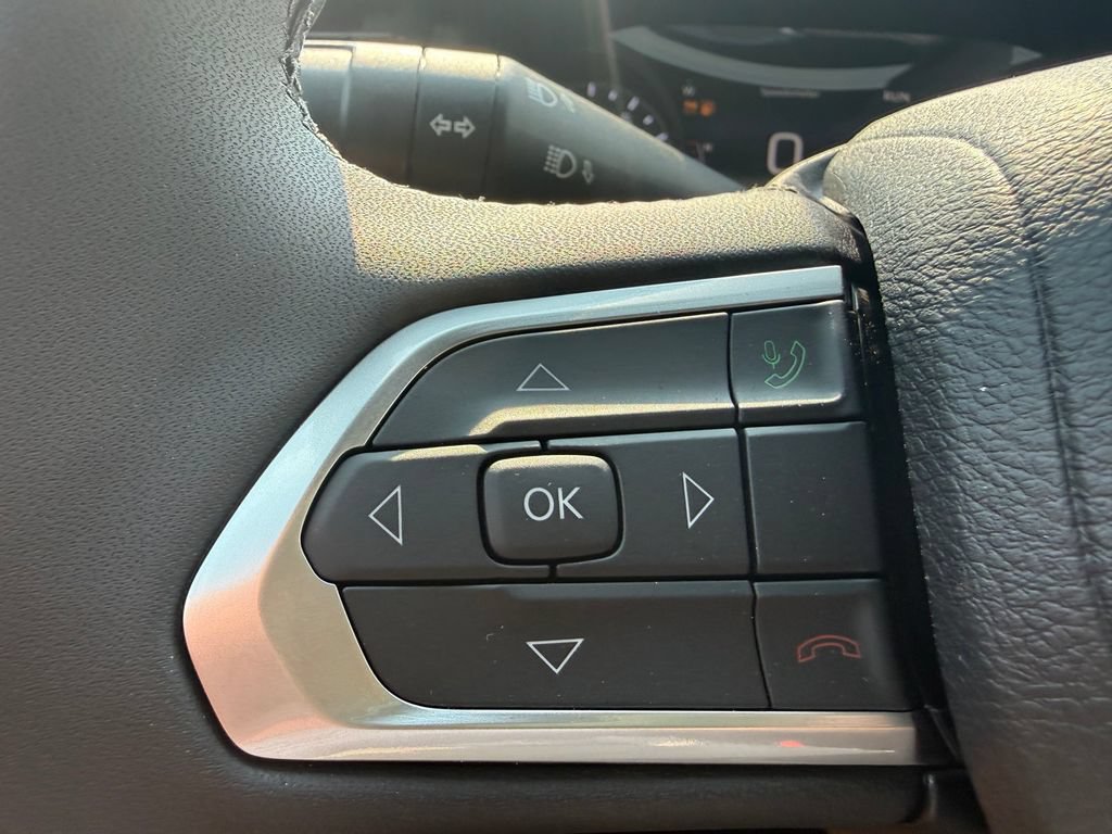 New 2026 Jeep Compass Latitude AWD/4WD image 18