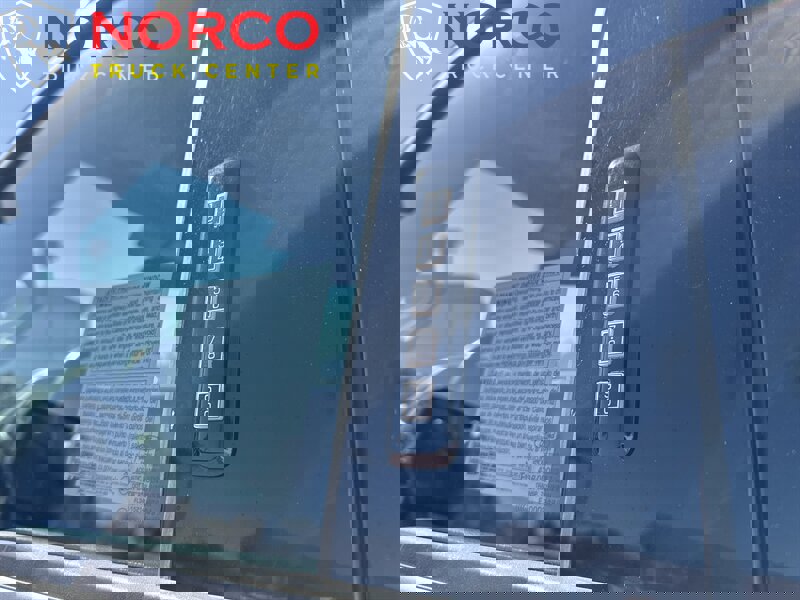 Used 2019 Ford F250 Lariat w/ Chrome Package image 16