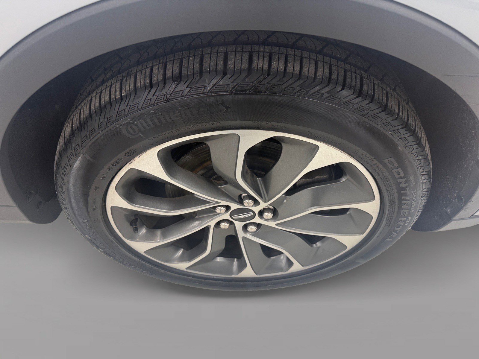 Used 2022 Lincoln Nautilus Reserve image 10