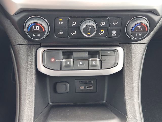 Used 2023 GMC Acadia SLT image 19