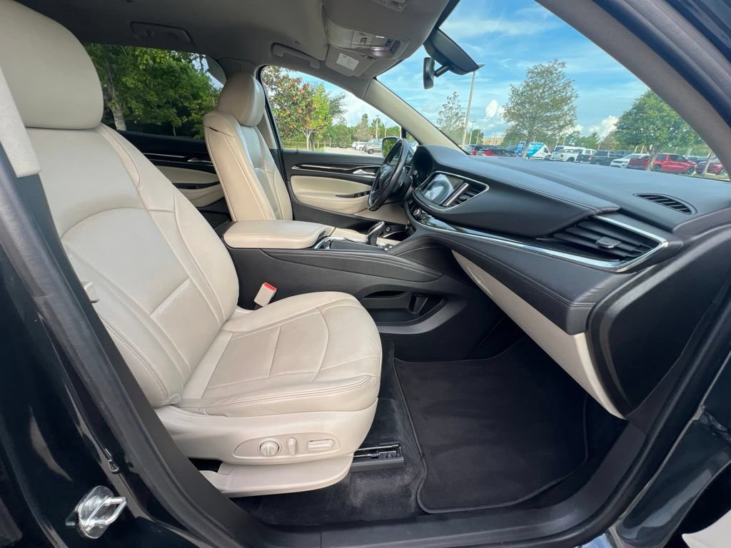 Used 2020 Buick Enclave Essence FWD image 10