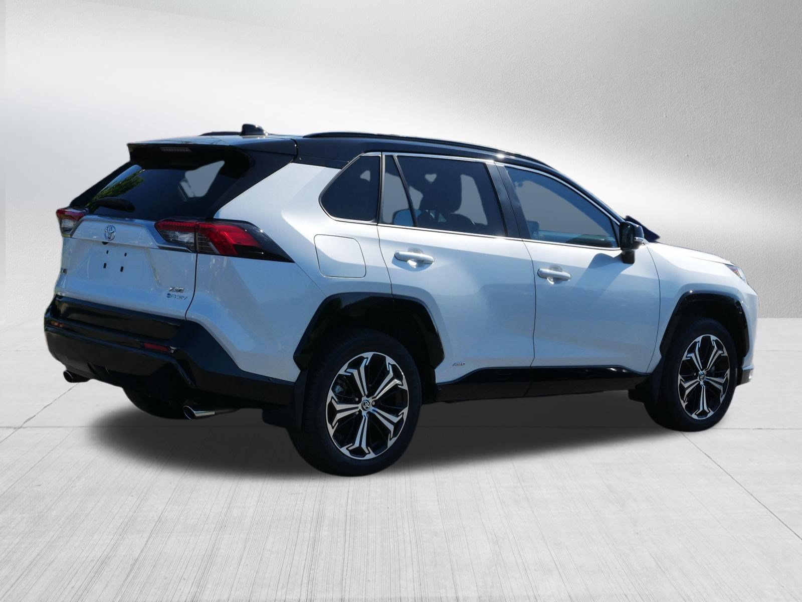 Certified 2025 Toyota RAV4 XSE w/ Weather Package AWD/4WD image 7