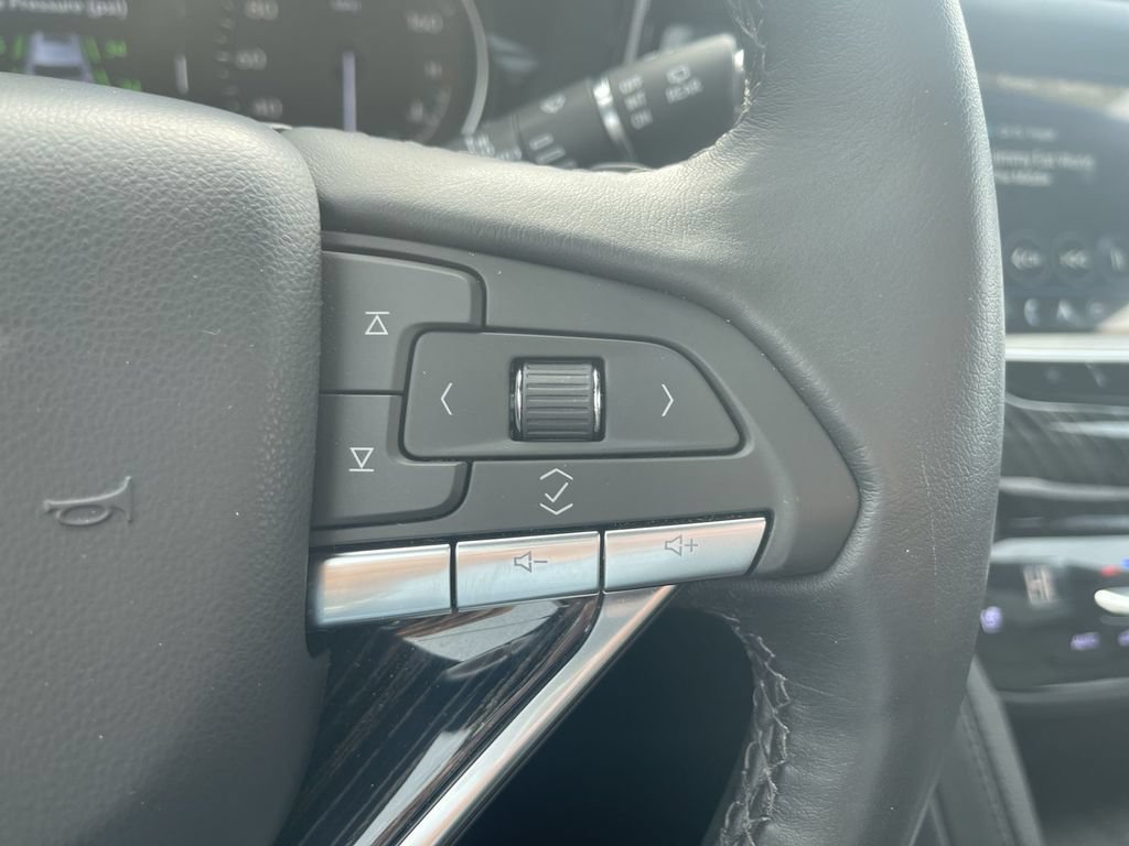 Certified 2024 Cadillac XT6 Premium Luxury w/ LPO, Floor Liner Package AWD/4WD image 22