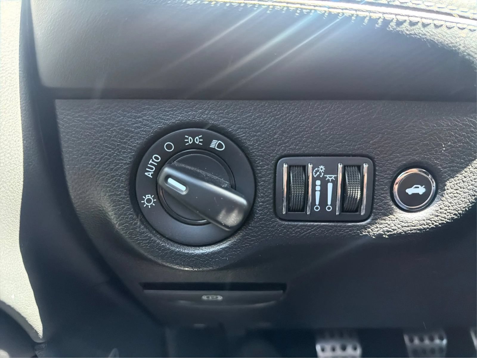 Used 2020 Dodge Challenger R/T Scat Pack RWD image 21